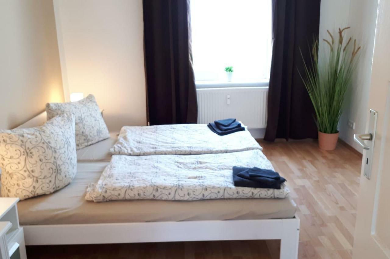 Ferienwohnung mit Seeblick Brandenburg an der Havel Exterior foto